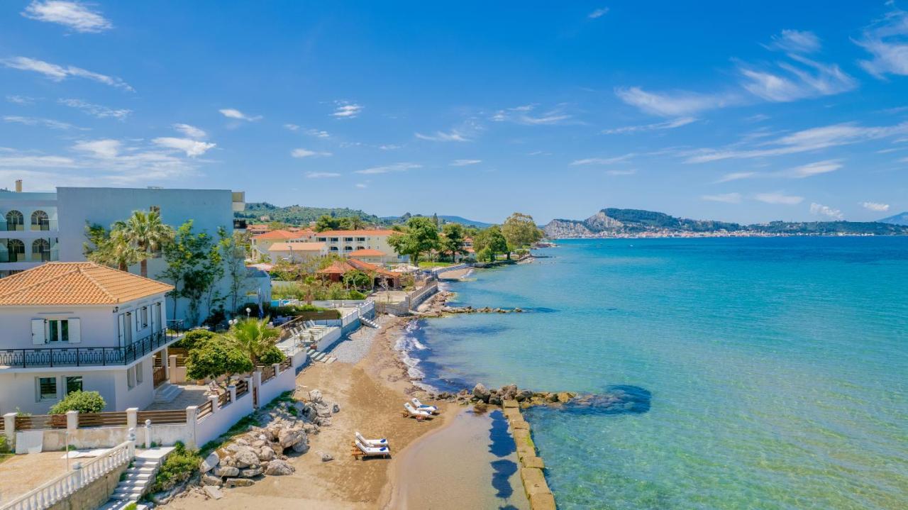 Villa Elizabeth - Seafront Classic Villa! 阿凯松 外观 照片